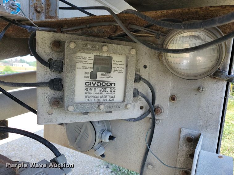 image for item DN4004 1985 Custom Trailers  tank trailer