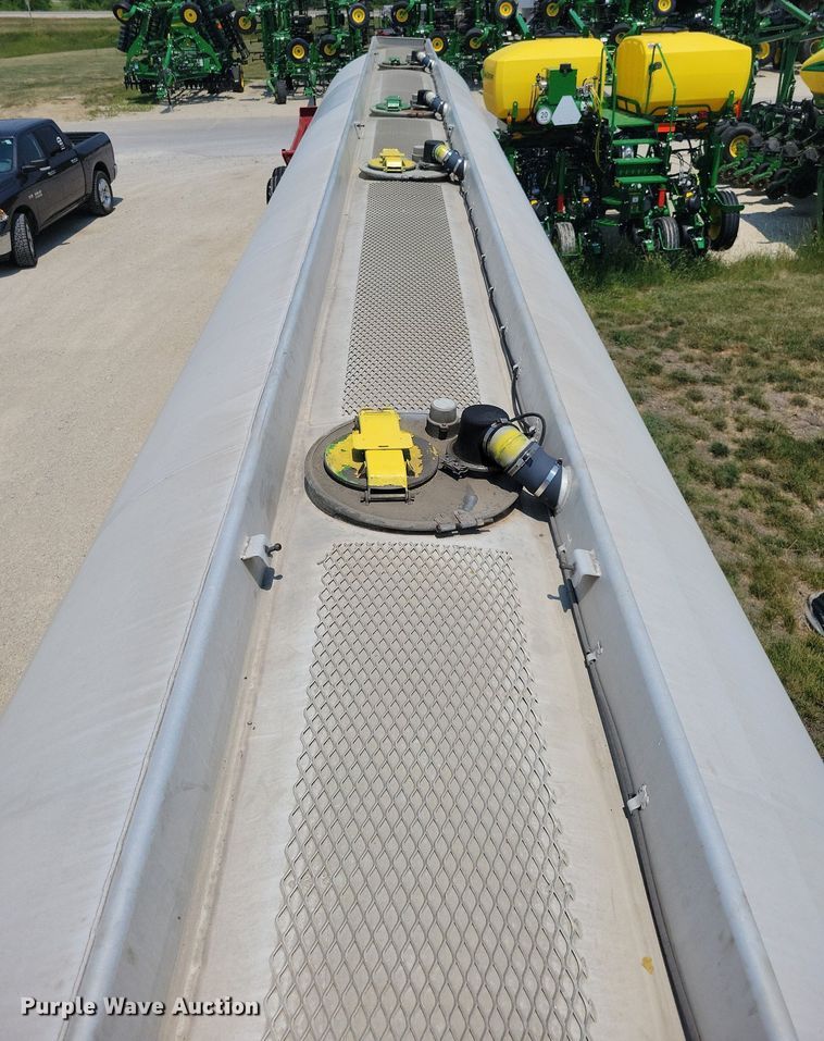 image for item DN4004 1985 Custom Trailers  tank trailer