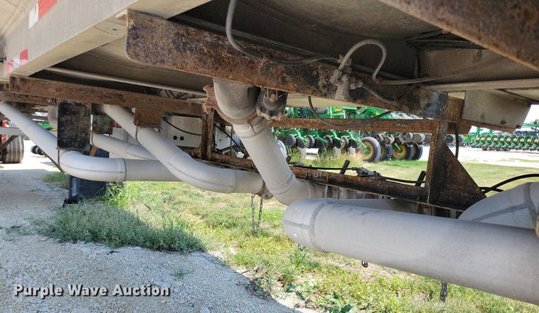 image for item DN4004 1985 Custom Trailers  tank trailer