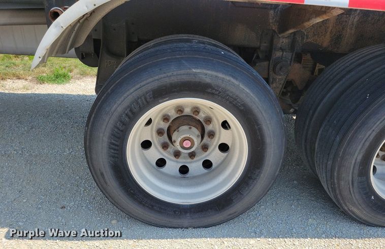 image for item DN4004 1985 Custom Trailers  tank trailer