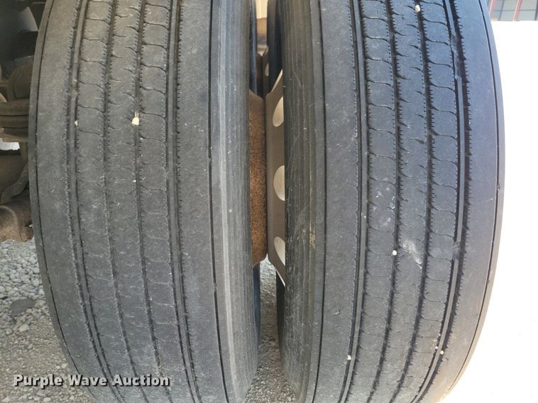 image for item DN4004 1985 Custom Trailers  tank trailer