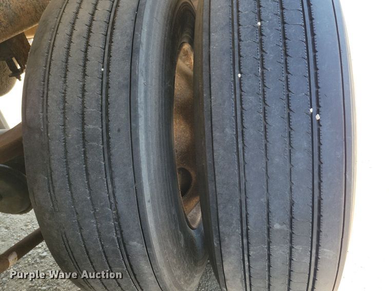 image for item DN4004 1985 Custom Trailers  tank trailer