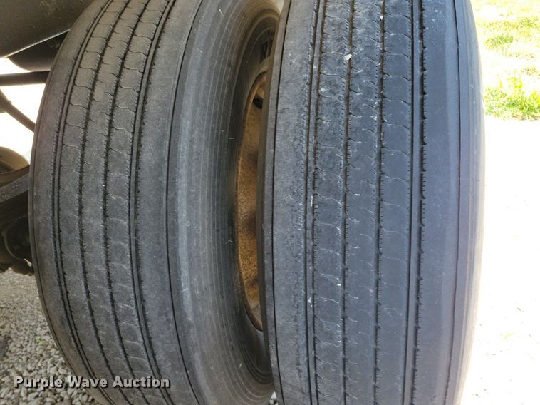 image for item DN4004 1985 Custom Trailers  tank trailer