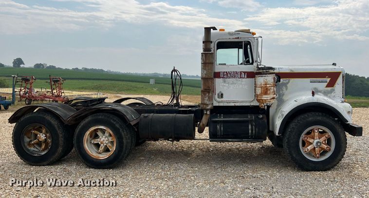 image for item DO2193 1979 Kenworth W900A  semi truck