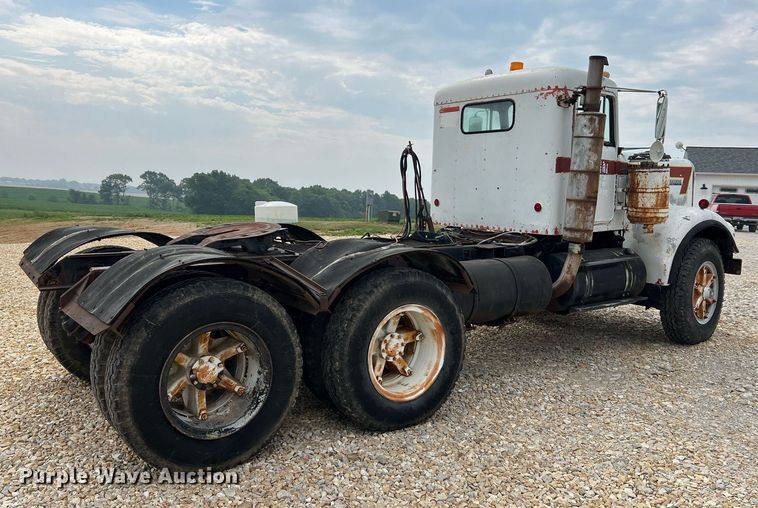 image for item DO2193 1979 Kenworth W900A  semi truck