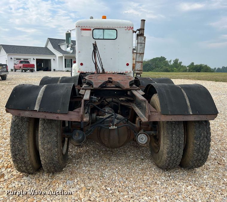 image for item DO2193 1979 Kenworth W900A  semi truck