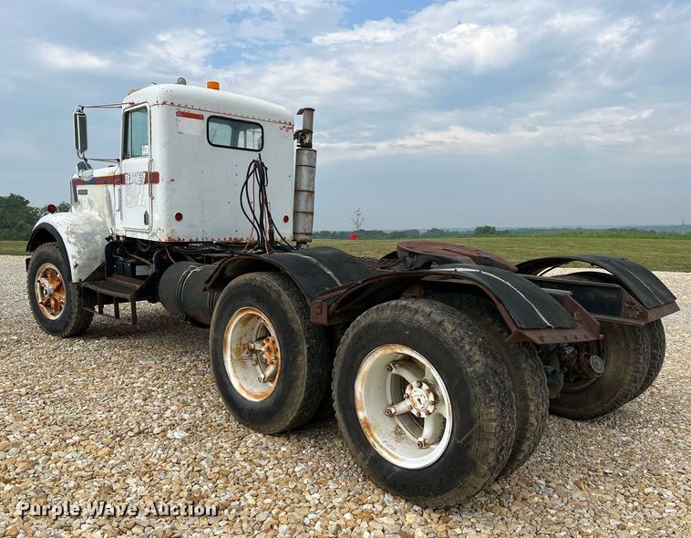 image for item DO2193 1979 Kenworth W900A  semi truck