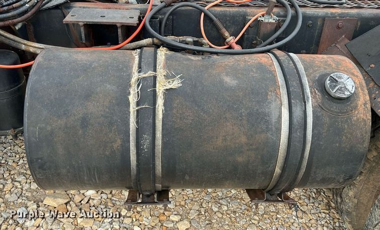 image for item DO2193 1979 Kenworth W900A  semi truck