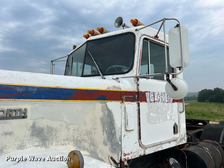 image for item DO2193 1979 Kenworth W900A  semi truck