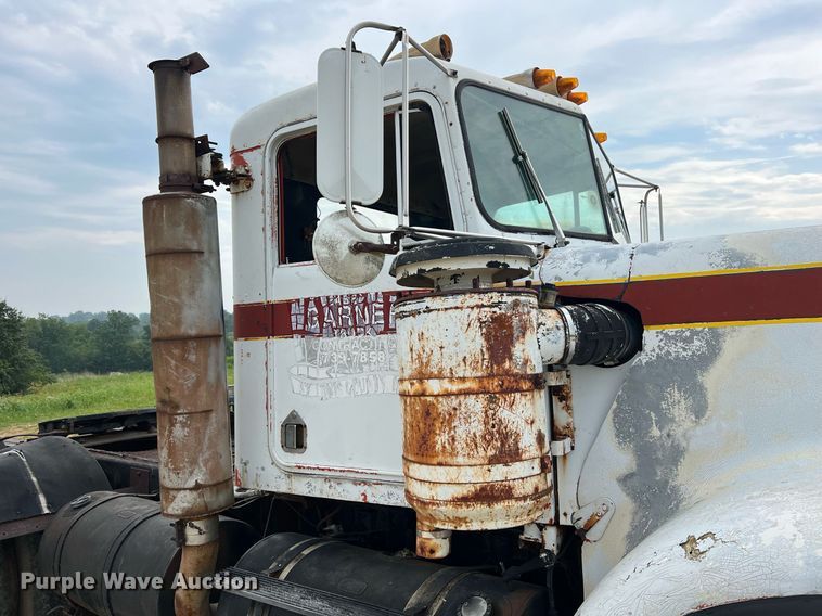 image for item DO2193 1979 Kenworth W900A  semi truck