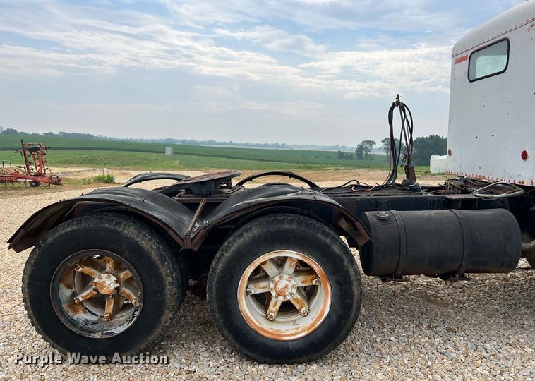 image for item DO2193 1979 Kenworth W900A  semi truck