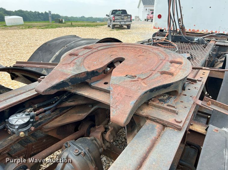 image for item DO2193 1979 Kenworth W900A  semi truck