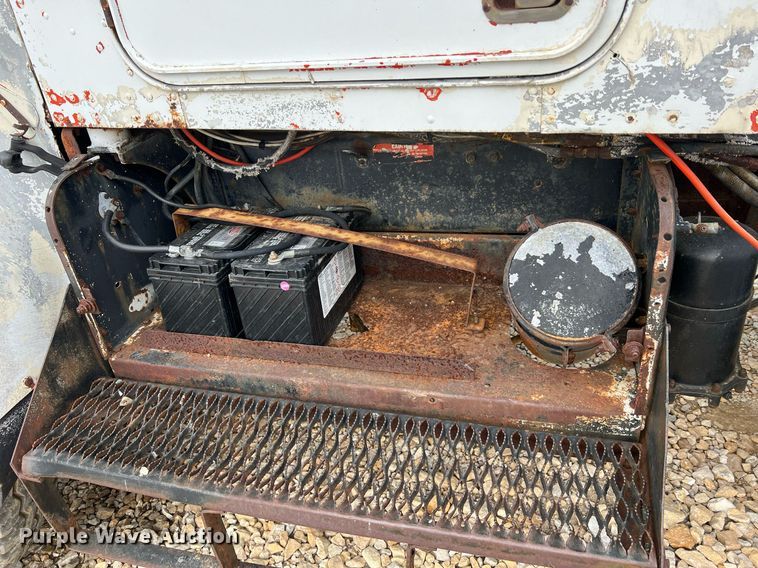 image for item DO2193 1979 Kenworth W900A  semi truck