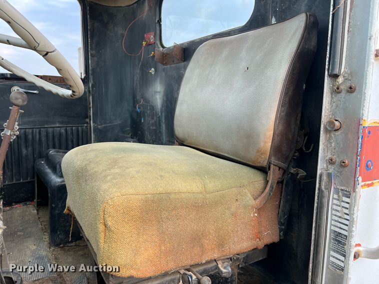 image for item DO2193 1979 Kenworth W900A  semi truck