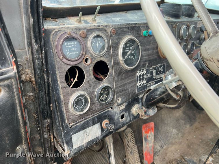 image for item DO2193 1979 Kenworth W900A  semi truck