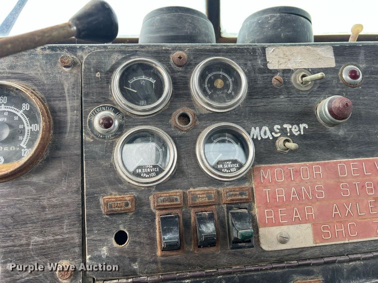 image for item DO2193 1979 Kenworth W900A  semi truck