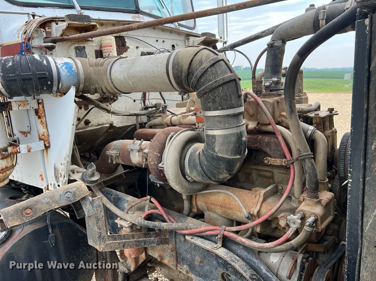 image for item DO2193 1979 Kenworth W900A  semi truck