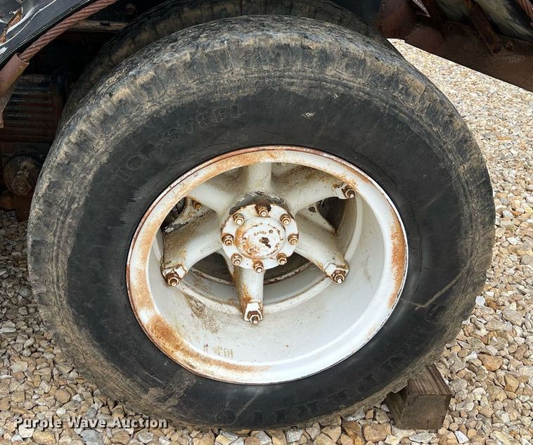 image for item DO2193 1979 Kenworth W900A  semi truck