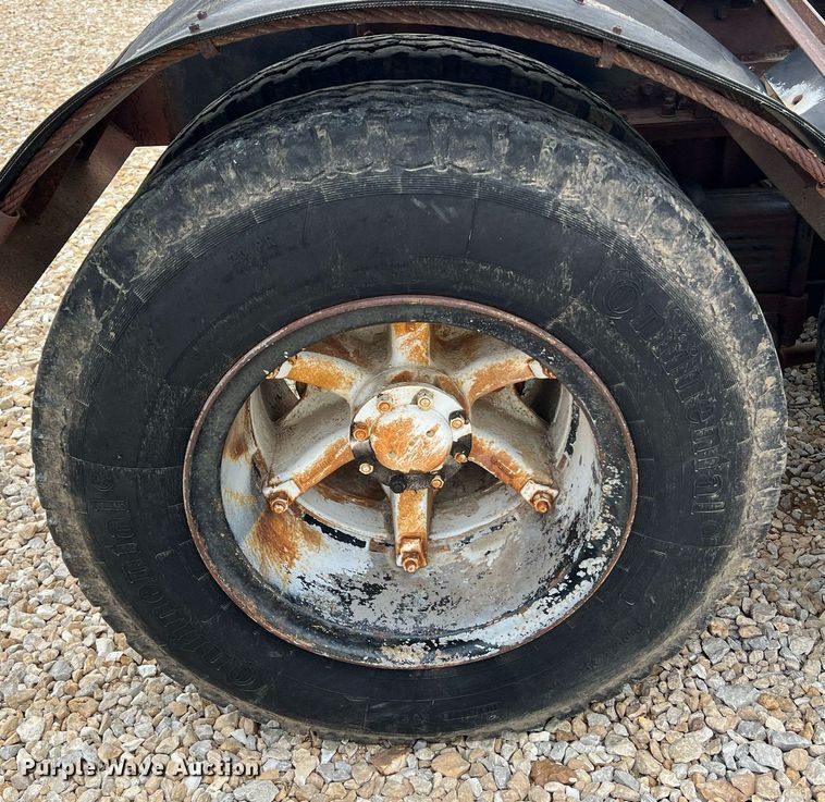 image for item DO2193 1979 Kenworth W900A  semi truck