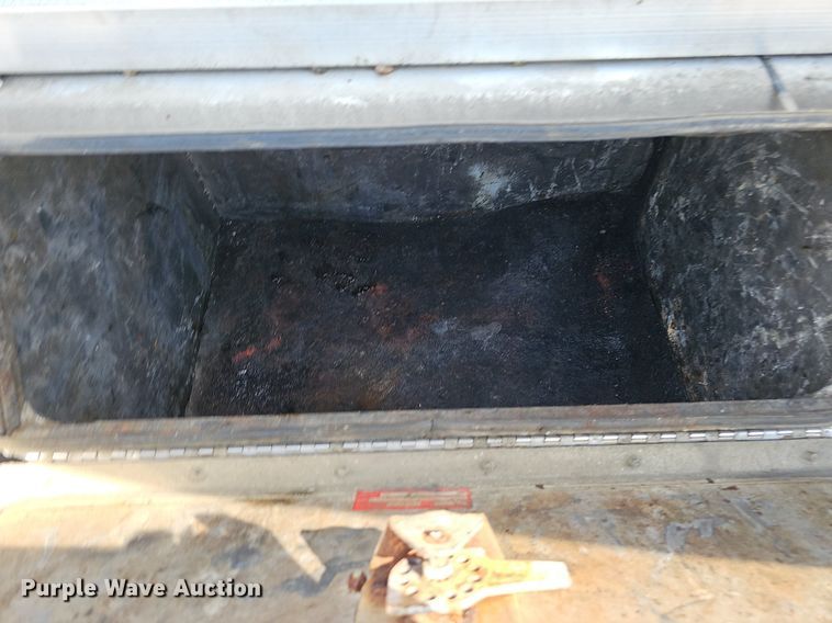 image for item DO2813 2018 Volvo VNL  semi truck