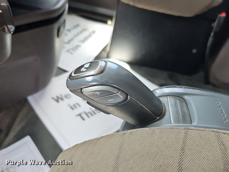 image for item DO2813 2018 Volvo VNL  semi truck