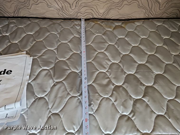 image for item DO2813 2018 Volvo VNL  semi truck