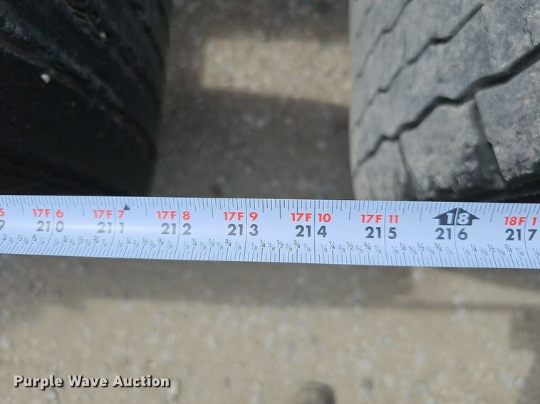 image for item DO2813 2018 Volvo VNL  semi truck