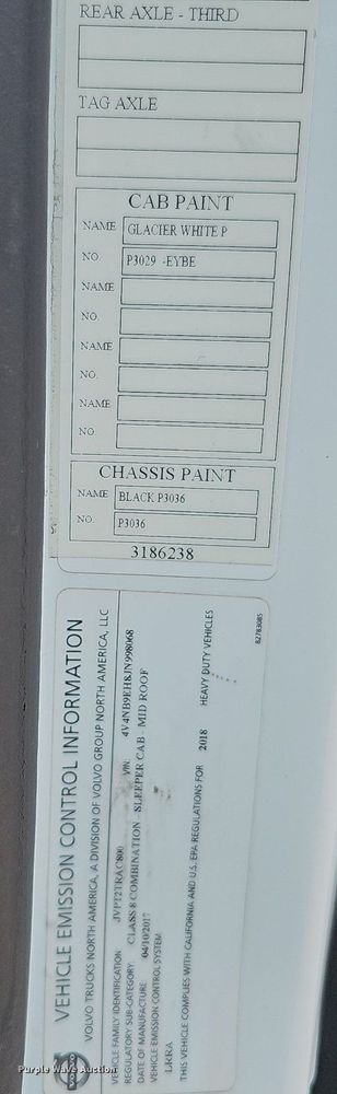 image for item DO2813 2018 Volvo VNL  semi truck