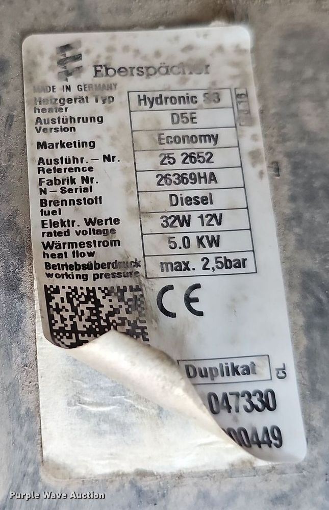 image for item DO2814 2018 Volvo VNL  semi truck