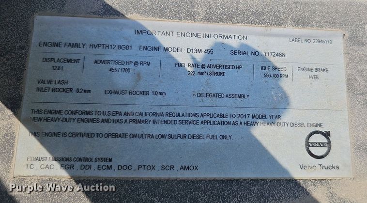 image for item DO2814 2018 Volvo VNL  semi truck