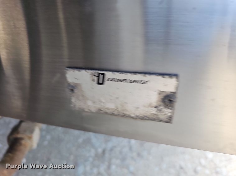 image for item DO2815 2016 Volvo VNL  semi truck