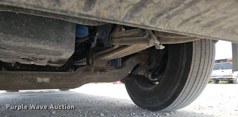 image for item DO2815 2016 Volvo VNL  semi truck