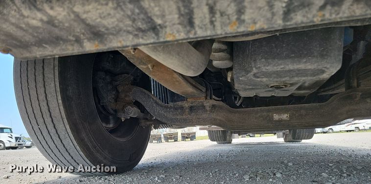 image for item DO2815 2016 Volvo VNL  semi truck