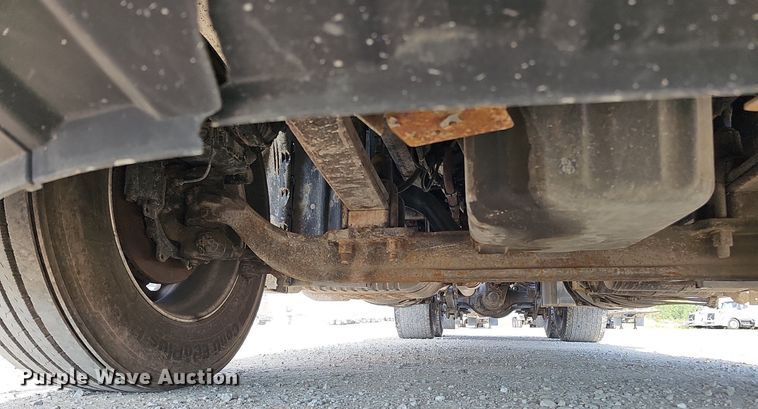 image for item DO2817 2016 Freightliner Cascadia  semi truck