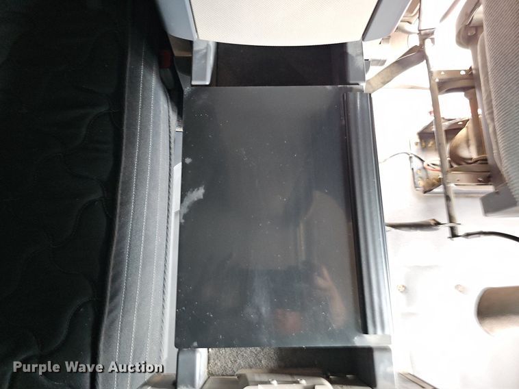 image for item DO2822 2012 Freightliner Cascadia 125  semi truck