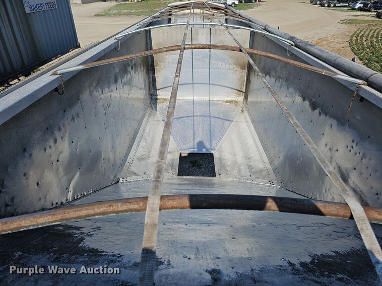 image for item DO2823 1999 Timpte  grain trailer