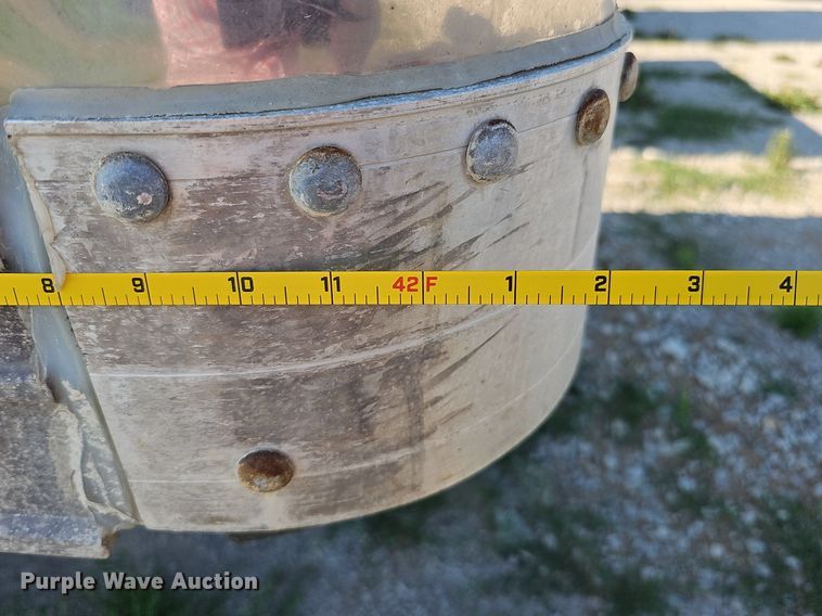 image for item DO2823 1999 Timpte  grain trailer