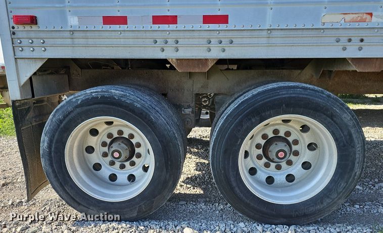 image for item DO2823 1999 Timpte  grain trailer