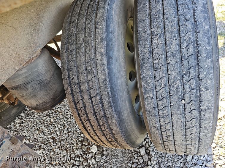 image for item DO2823 1999 Timpte  grain trailer