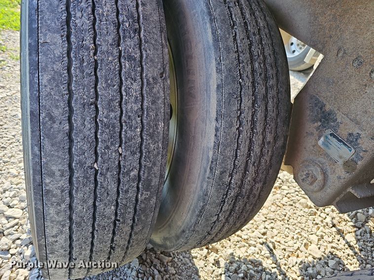 image for item DO2823 1999 Timpte  grain trailer