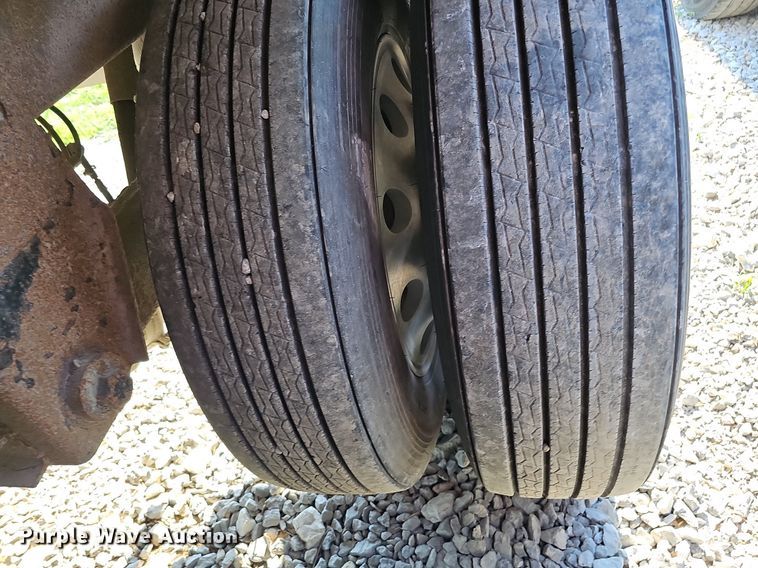 image for item DO2823 1999 Timpte  grain trailer