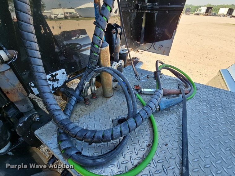 image for item DO2824 2007 Peterbilt 379  semi truck