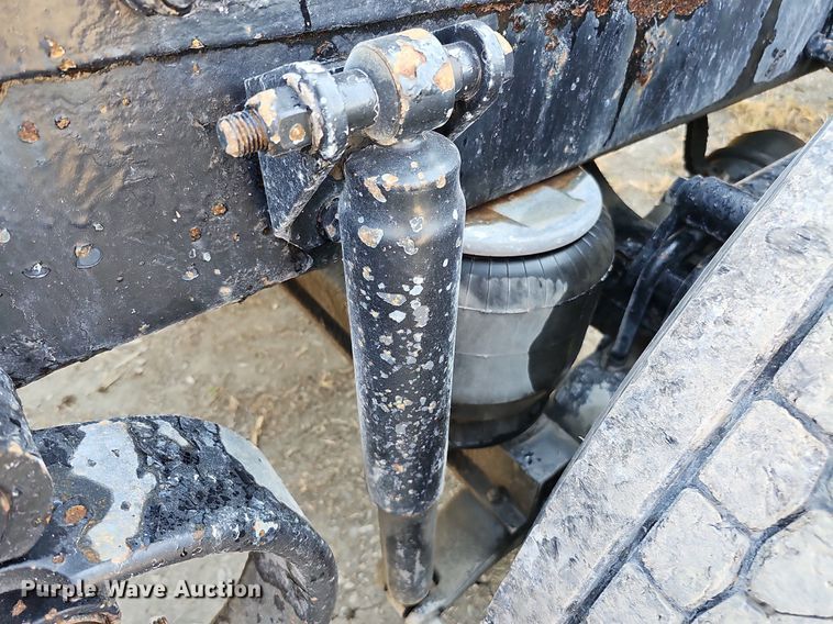 image for item DO2824 2007 Peterbilt 379  semi truck