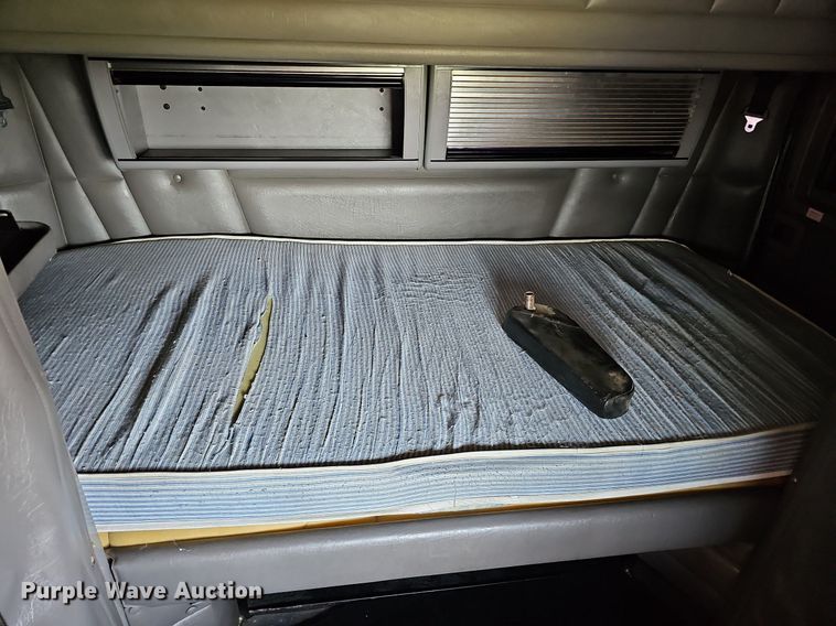 image for item DO2824 2007 Peterbilt 379  semi truck