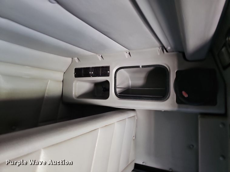 image for item DO2824 2007 Peterbilt 379  semi truck