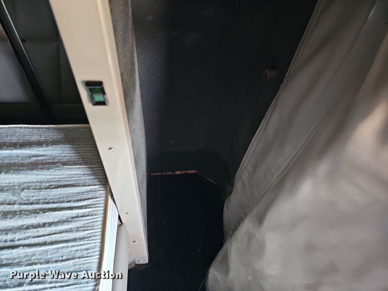 image for item DO2824 2007 Peterbilt 379  semi truck