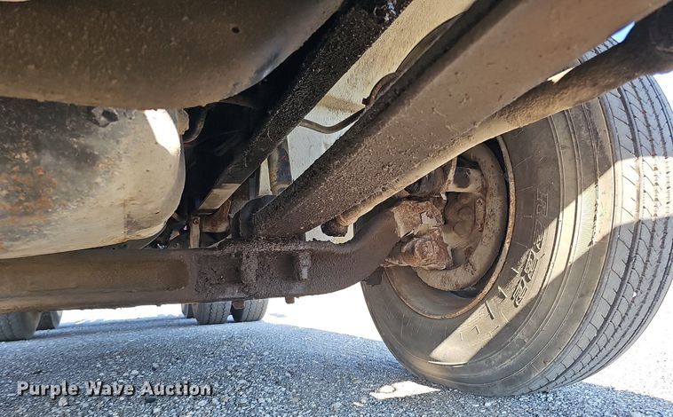 image for item DO2837 1988 Freightliner FLC  semi truck