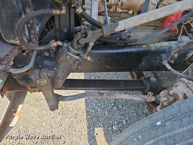 image for item DO2837 1988 Freightliner FLC  semi truck