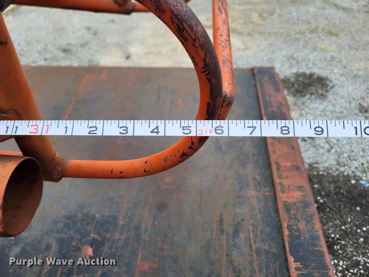 image for item DO3619 1993 International 4900  flatbed truck