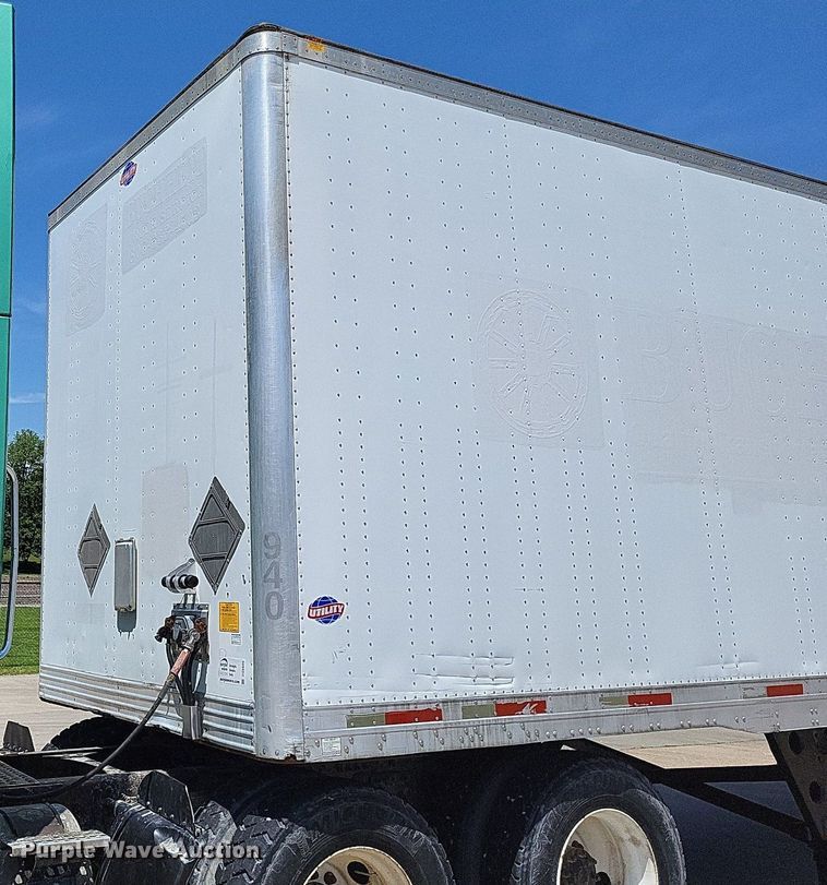 image for item DO3660 2006 Utility  dry van trailer